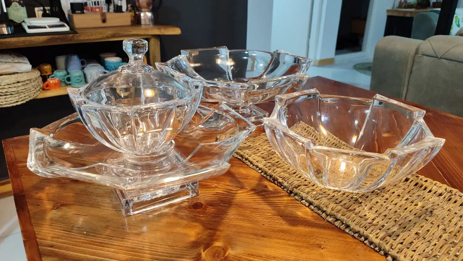 سرویس ۶ نفره لئوپارد|ظروف سرو و پذیرایی|آستانه اشرفیه, |دیوار