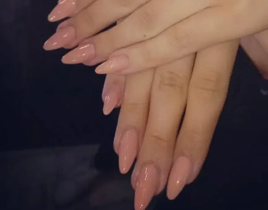 تخفیف ویژه کاشت و ترمیم ناخن|خدمات آرایشگری و زیبایی|محمدشهر, سیدآباد|دیوار