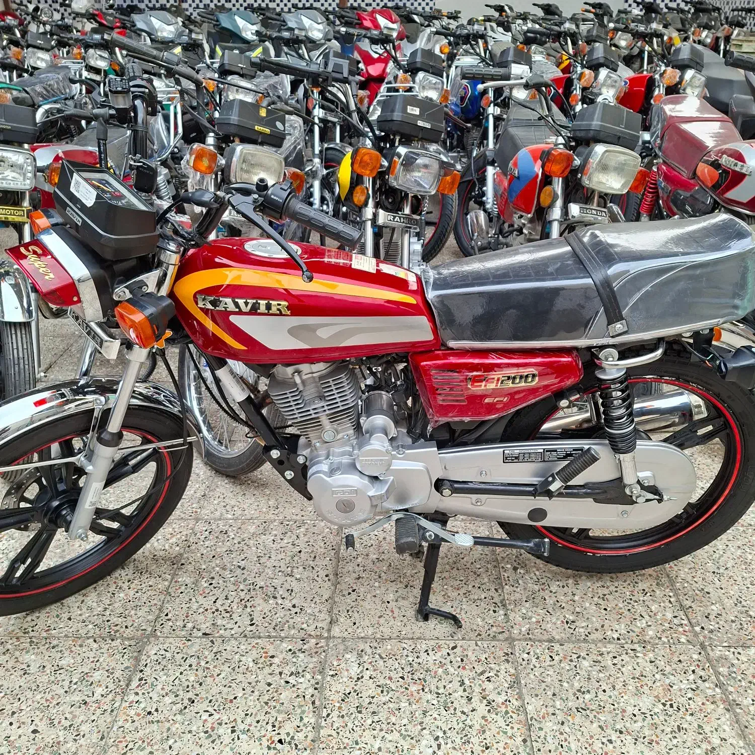 کویر ۲۰۰ مدل ۴۰۳ پا به صفر|موتورسیکلت|خمینی‌شهر, |دیوار