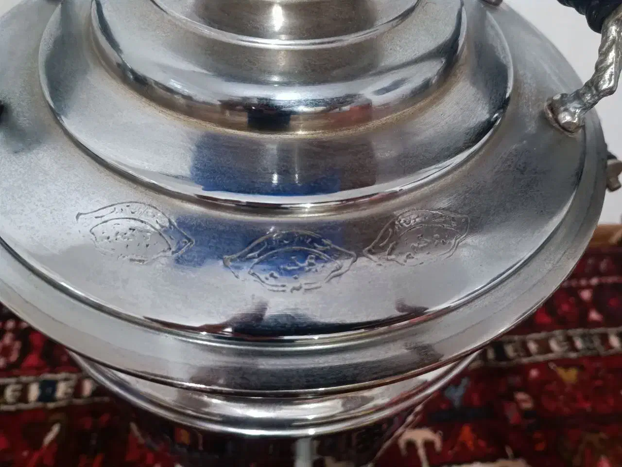 سماور بزرگ مجلسی|سماور، چایساز، قهوهساز|خسروشاه, |دیوار