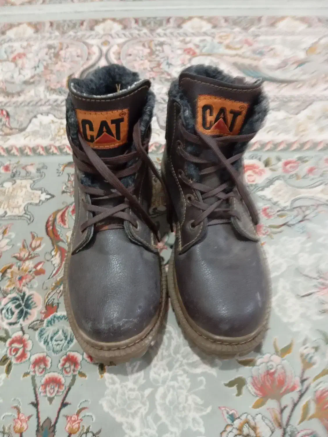 تعدادی کفش کشتی. فوتبالی. فوتسالی. زمستانی|کیف، کفش، کمربند|خرمآباد, |دیوار