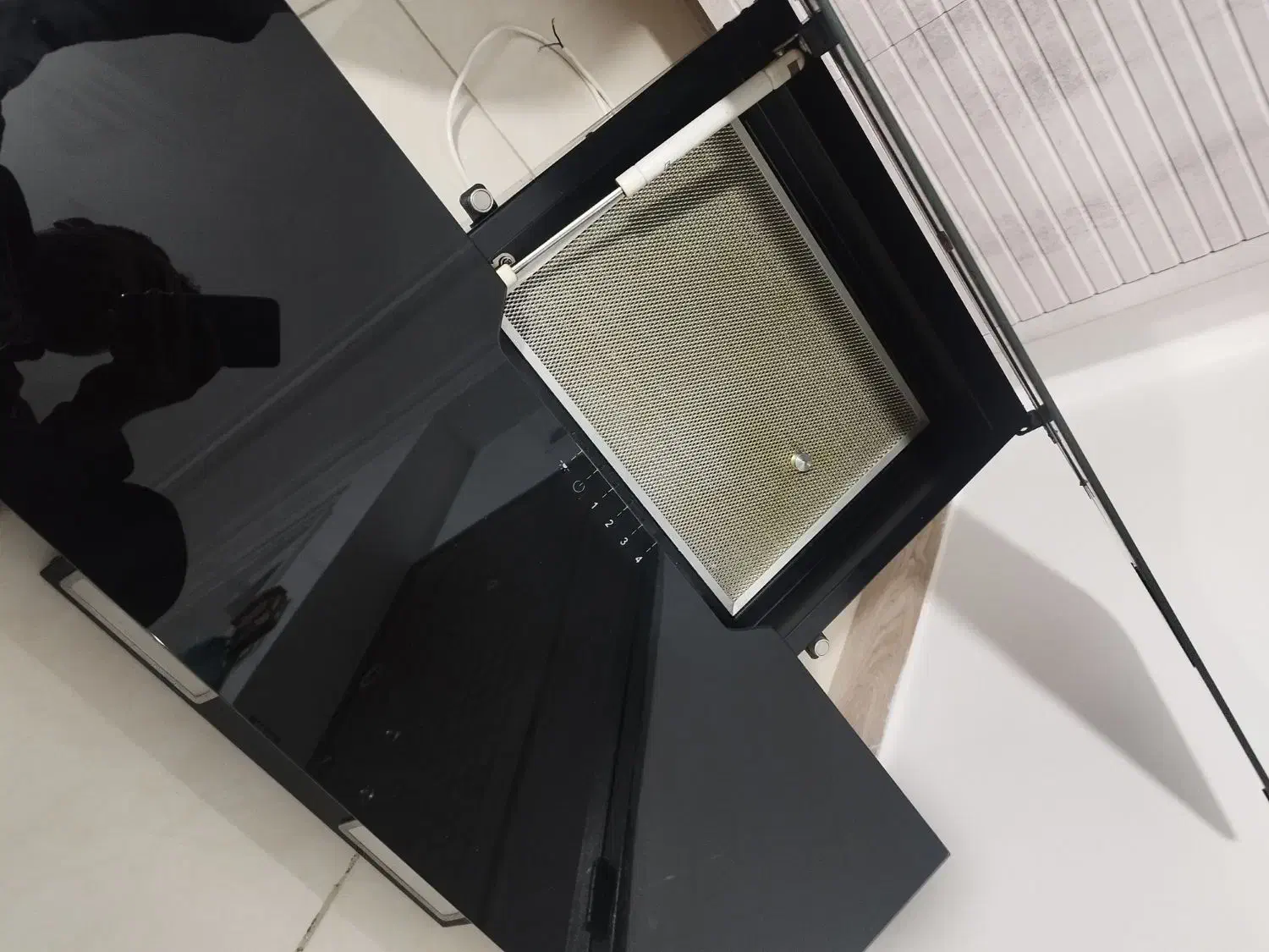 هود دورسا|هود|شیروان (خراسان), |دیوار