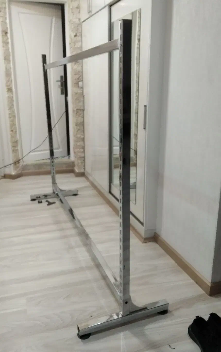 رگال|بندرخت و رخت‌آویز|تبریز, |دیوار