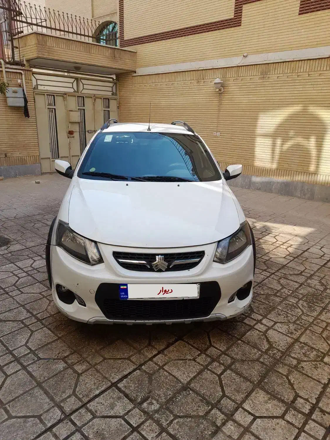 کوییک۴۰۲ معمولی|خودرو سواری و وانت|اصفهان, برازنده|دیوار