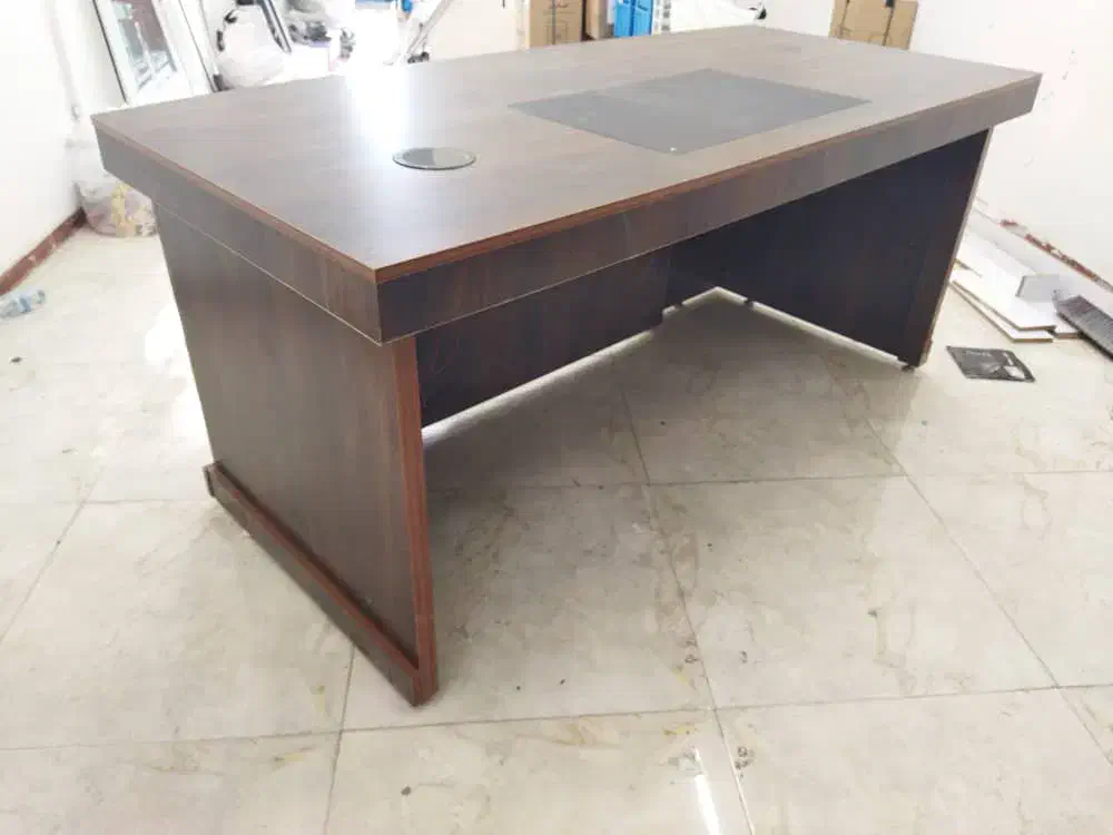 میز اداری و مدیریتی|مبلمان اداری|خرم‌آباد, |دیوار