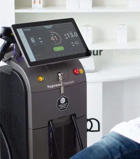 ۳۰٪ تخفیف لیزر موهای زائد /پاک کردن تتو/کربن تراپی|خدمات آرایشگری و زیبایی|بروجرد, |دیوار