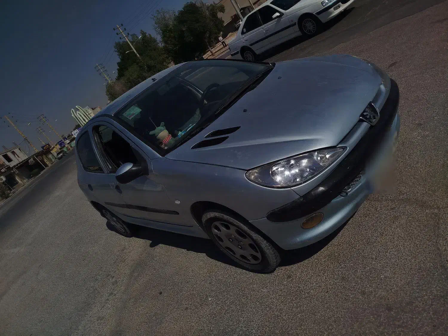 پژو ۲۰۶|خودرو سواری و وانت|برازجان, |دیوار