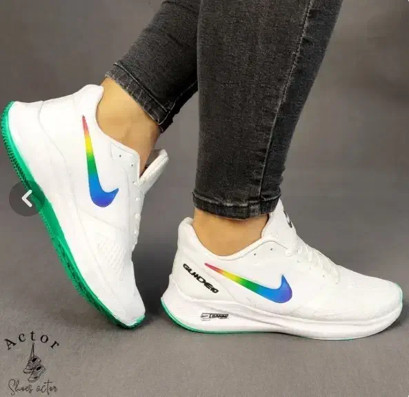 کتانی زنونه و مردونه|کیف، کفش، کمربند|اقبالیه, |دیوار