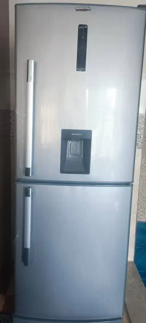 یخچال فریزر دودرب لیوان وسط|یخچال و فریزر|جهرم, |دیوار