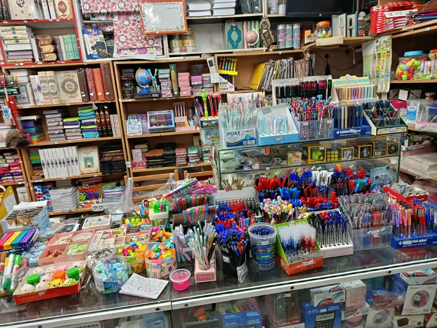 فروشنده حرفه ای لوازم التحریر|استخدام خدمات فروشگاه و رستوران|قم, جمکران|دیوار