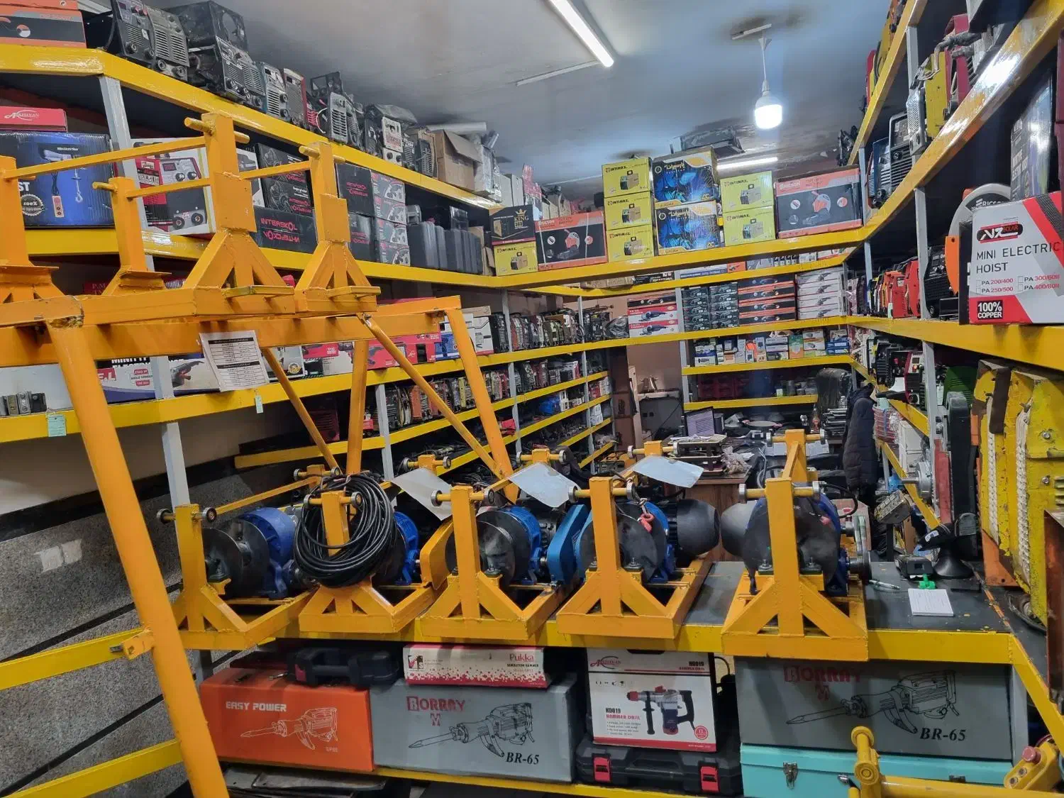 تولیدی بالابر و میکسر با ضمانت بی‌انقضا|مصالح و تجهیزات ساختمان|مشهد, توس (بلوار توس)|دیوار