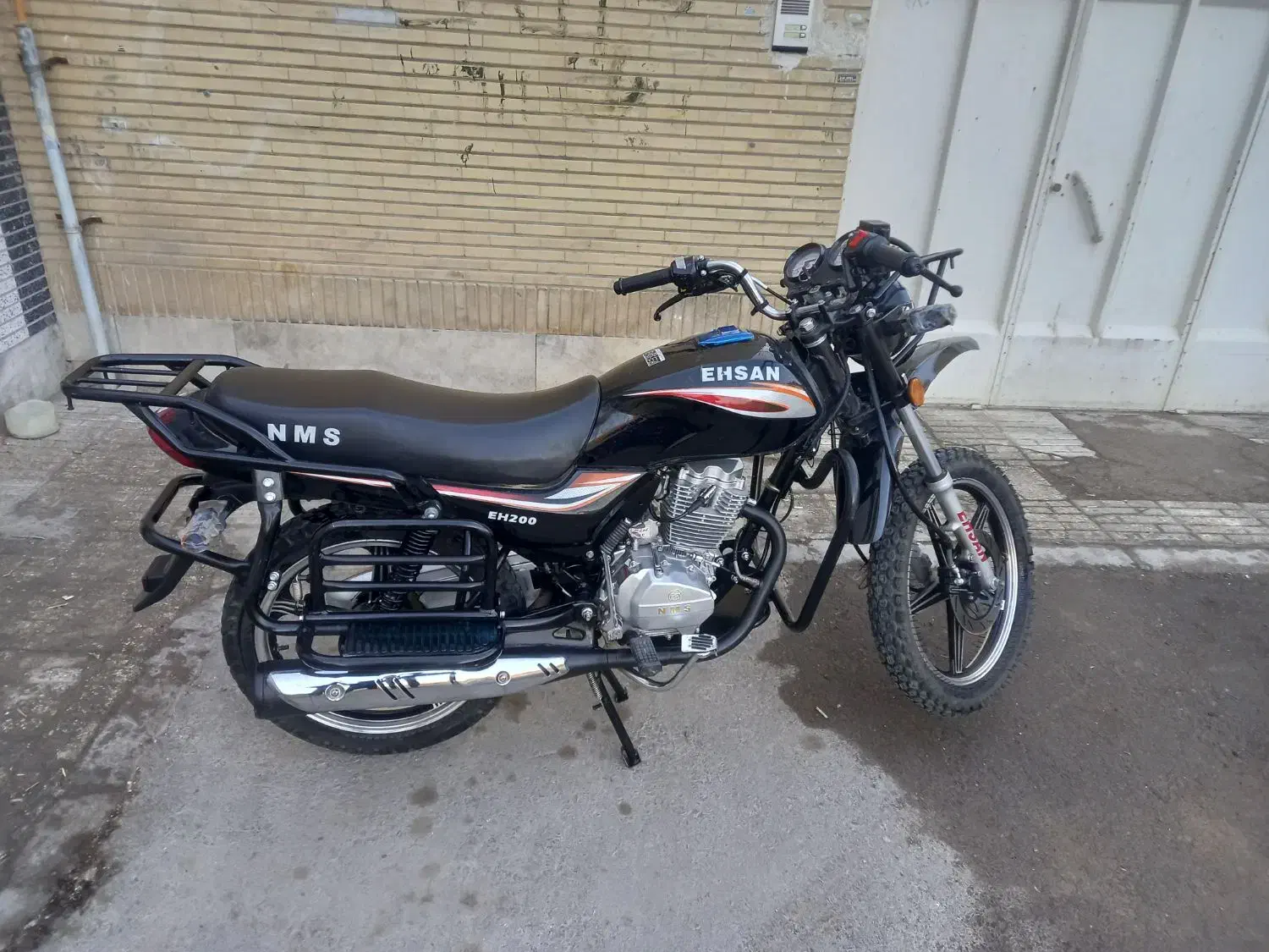 احسان شکاری خشک|موتورسیکلت|شاهین‌شهر, گزبرخوار|دیوار