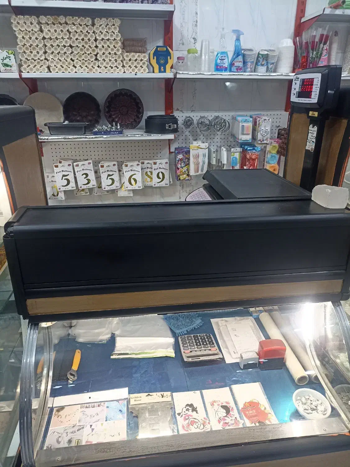 واگذاری شیرینی فروشی ، لوازم قنادی و دستگاه بستنی|اجارهٔ مغازه و غرفه|تربت‌حیدریه, بهشت عسکری|دیوار