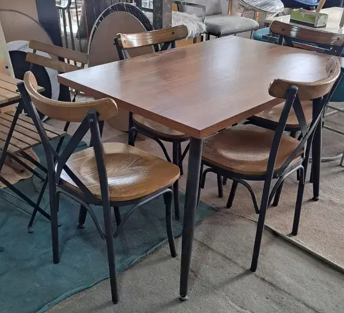 میزوصندلی ناهارخوریtonet۹۵۷۰|میز و صندلی غذاخوری|ساری, |دیوار