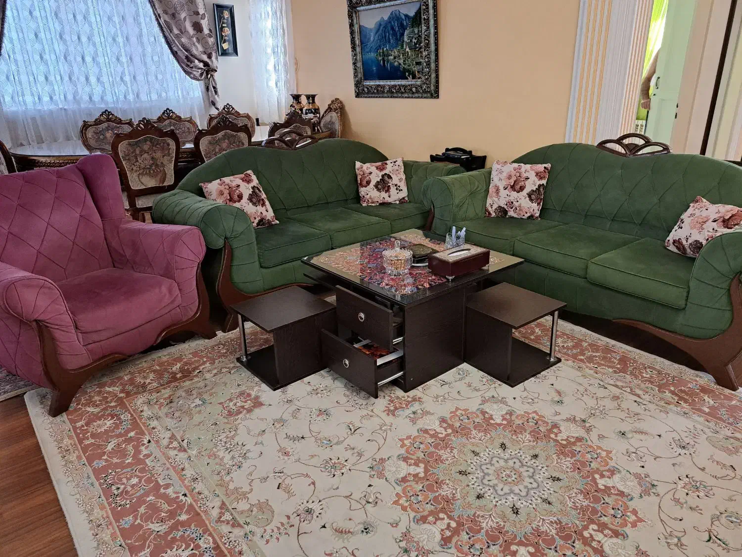 مبل راحتی با میز جلو مبلی|مبلمان خانگی و میز عسلی|کرج, شهرک امام رضا (ع)|دیوار