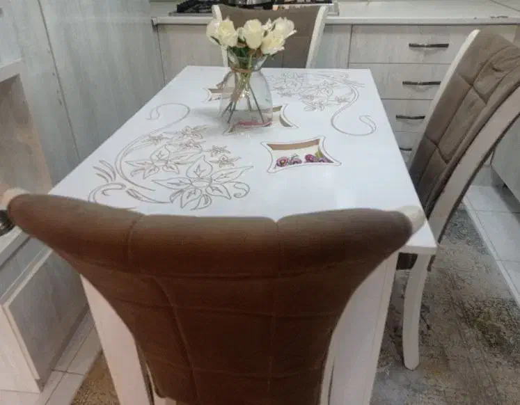 میز ناهارخوری MDF در حد نو|میز و صندلی غذاخوری|اردبیل, |دیوار