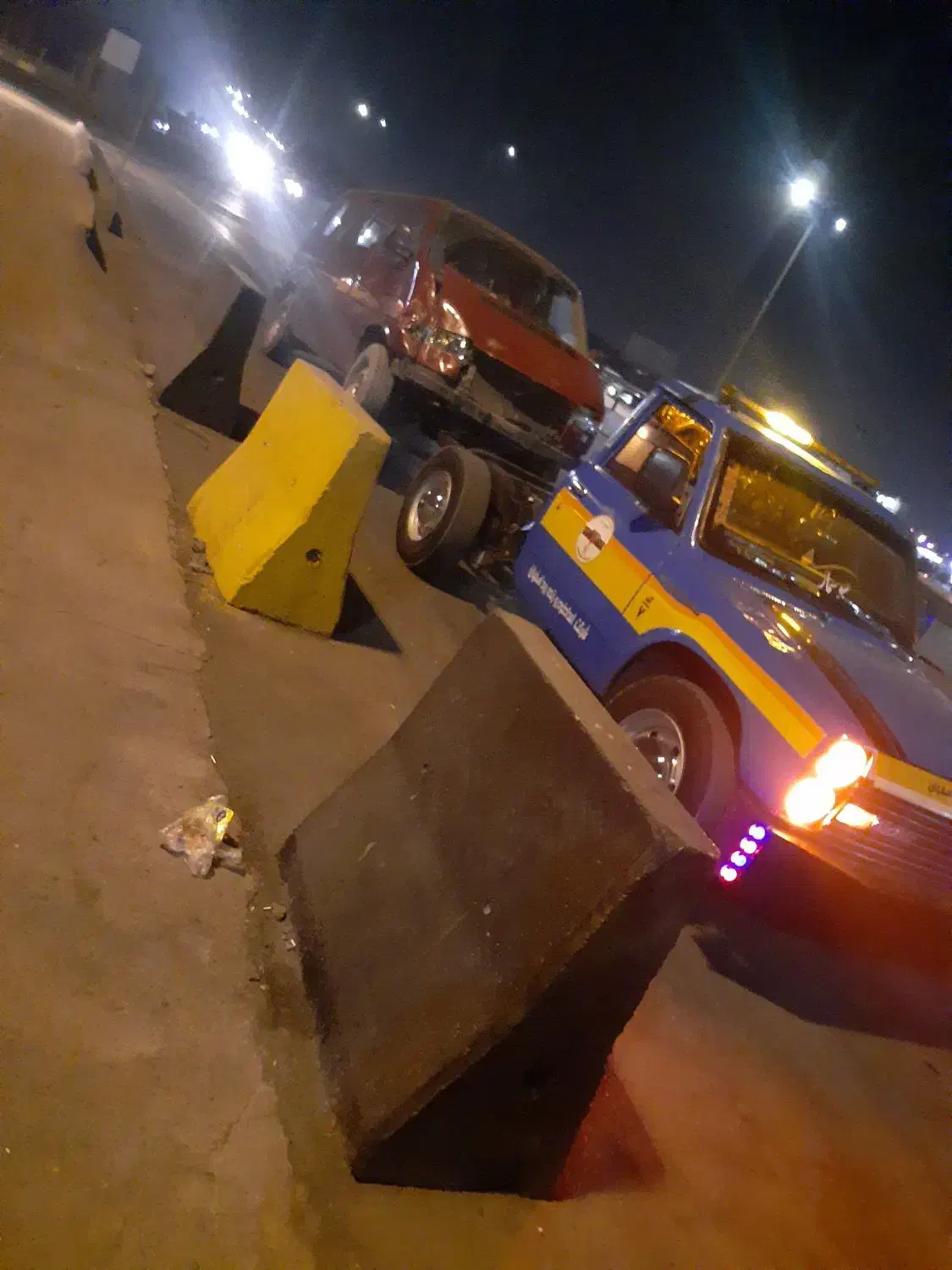 یدک کش چرخگیر.تعمیرات درمحل شبانه روزی|خدمات حمل و نقل|اصفهان, لیمجیر|دیوار