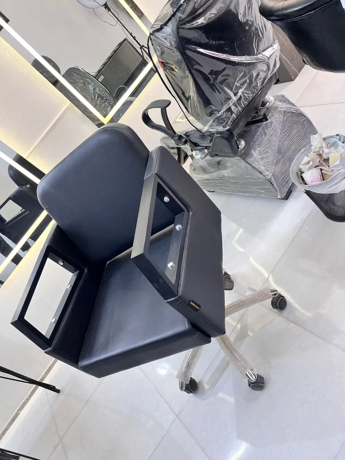 صندلی|صندلی و نیمکت|زرند, |دیوار