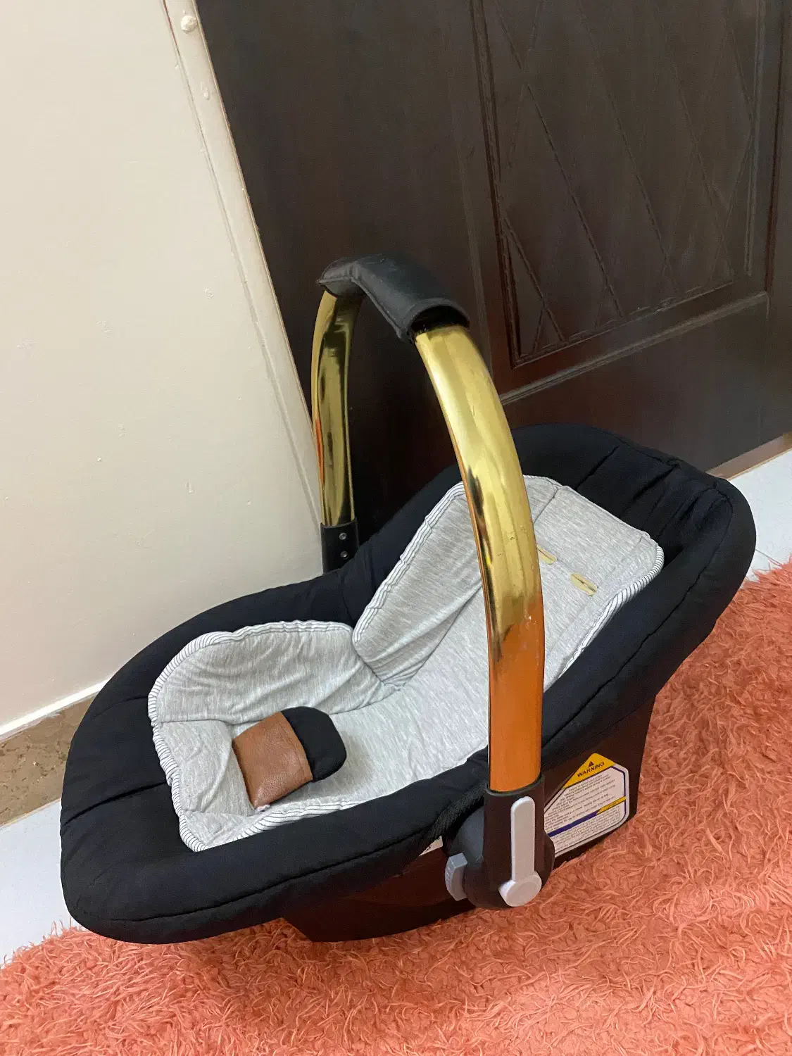 کریر نوزاد|کالسکه و لوازم جانبی|قم, باغ کرباسی|دیوار