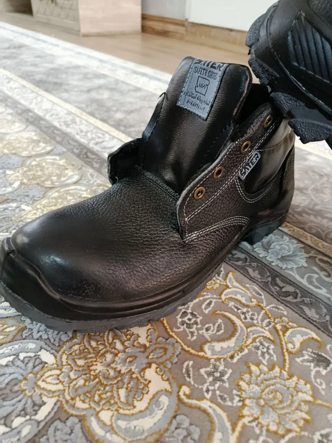 کفش ایمنی فولادی ساتر|کیف، کفش، کمربند|فسا, |دیوار