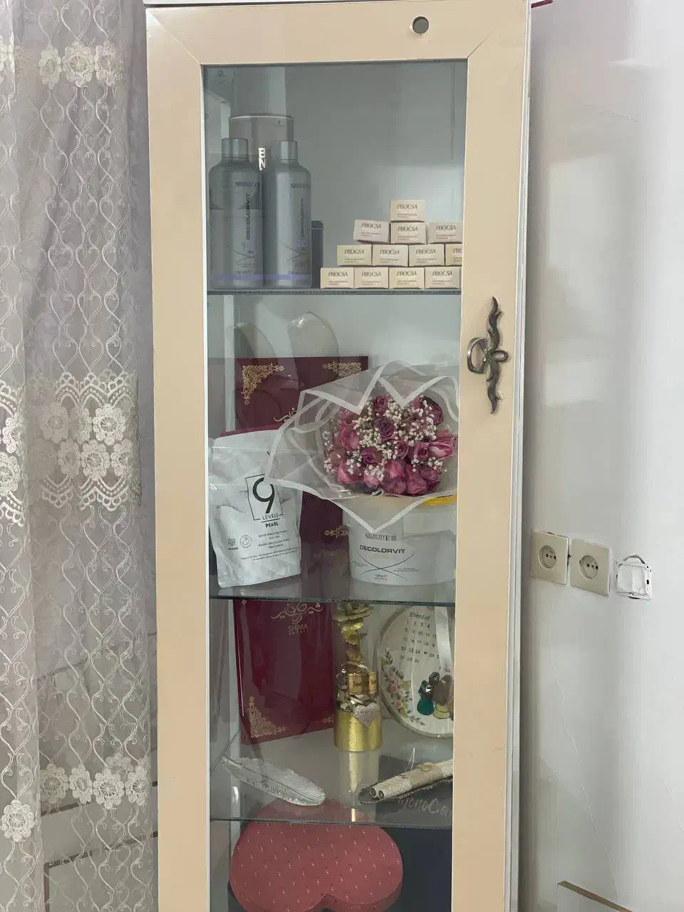 لوازم آرایشگاه واگذار می‌شود|آرایشگاه و سالن‌های زیبایی|قم, جوی شور|دیوار