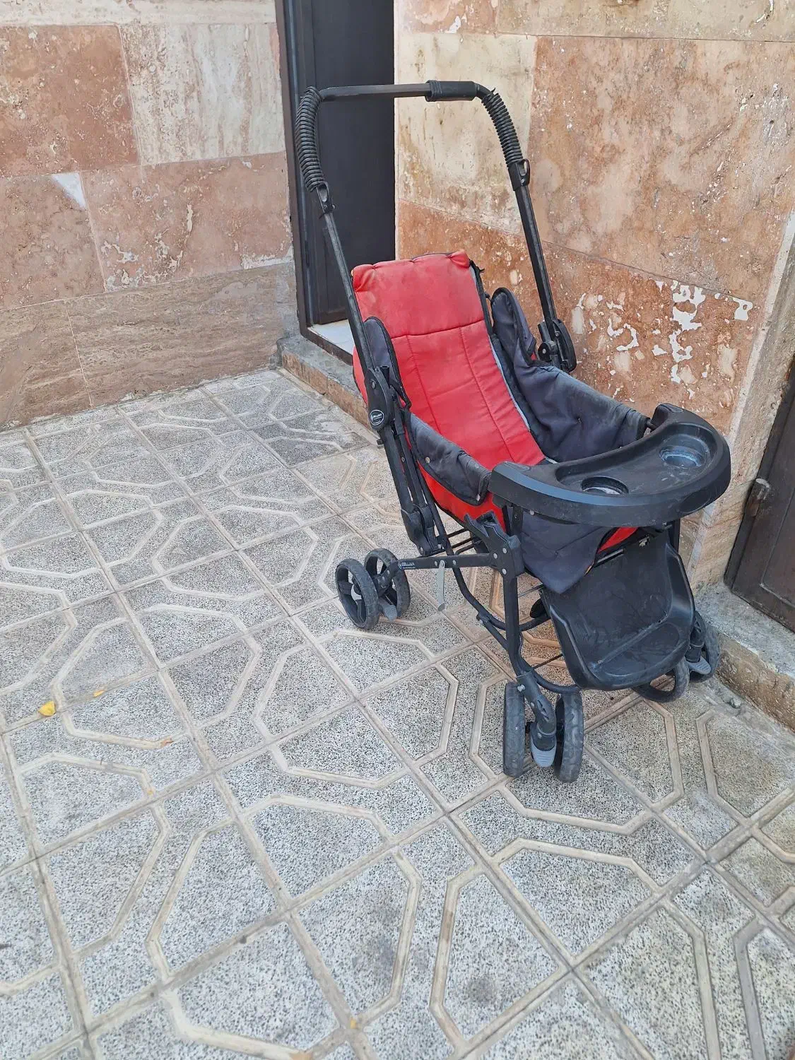 کالسکه کودک|کالسکه و لوازم جانبی|گلبهار, شهر جدید گلبهار|دیوار