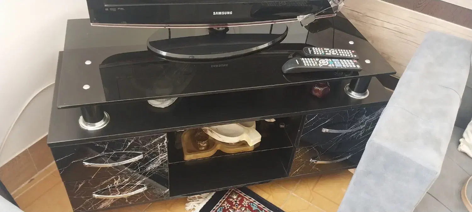 میز تلوزیون سالم|میز تلویزیون|سبزوار, قائم|دیوار