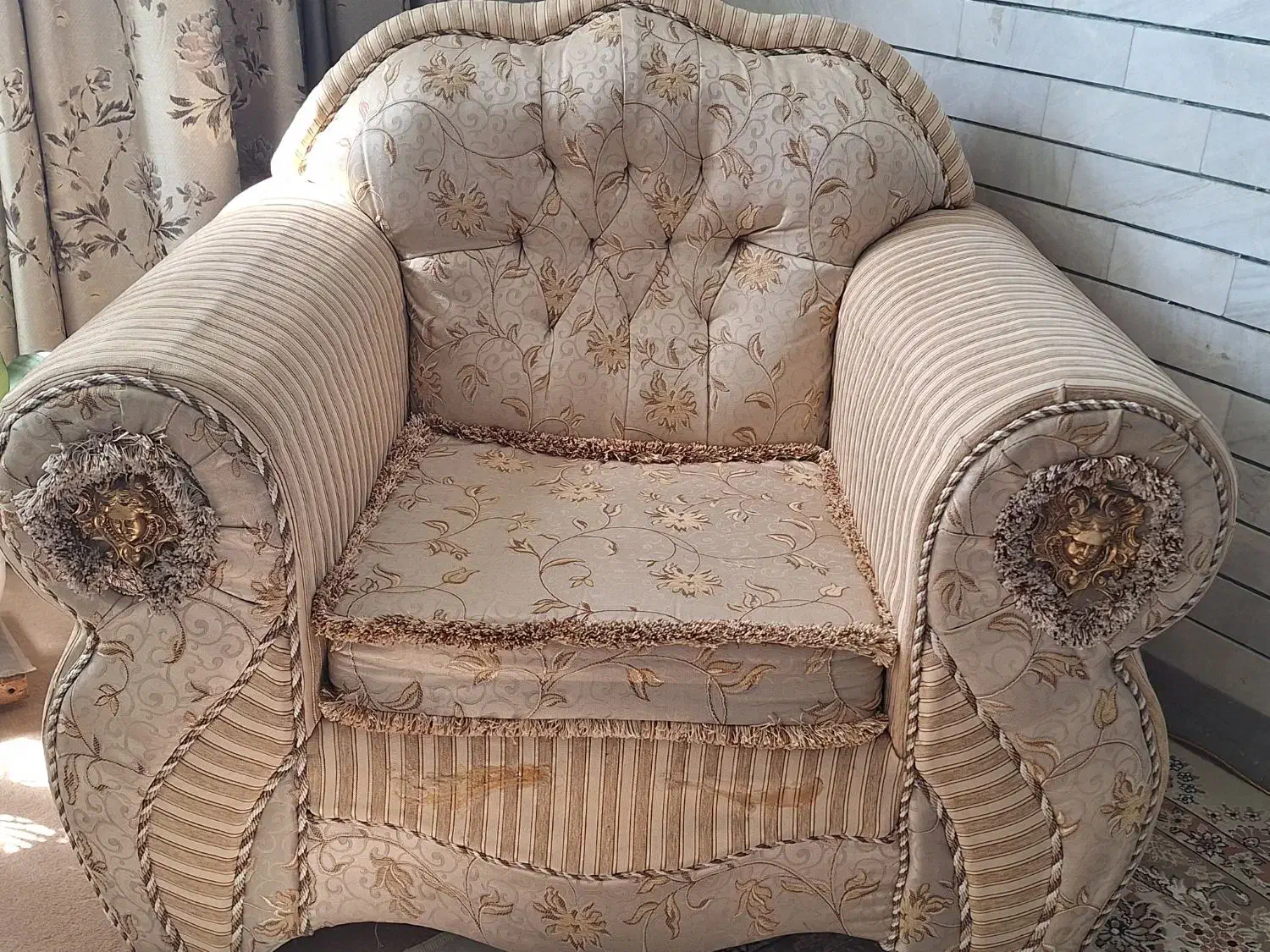 مبل و میز عسلی هاش|مبلمان خانگی و میز عسلی|شیروان (خراسان), |دیوار