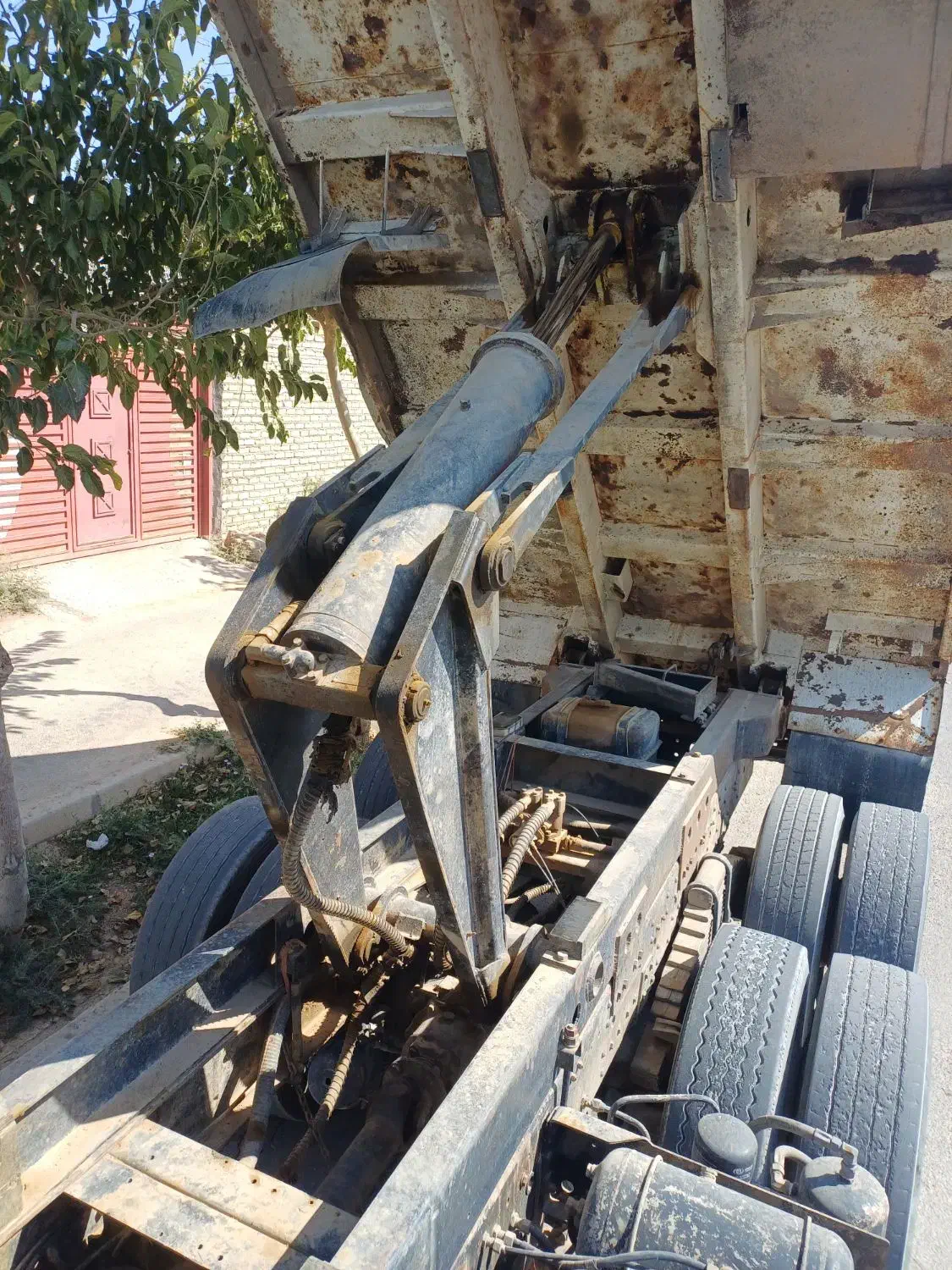 کمپرس(حوض)تی ۳۰۰ با جک و کلاف|قطعات یدکی و لوازم جانبی|حبیب آباد, |دیوار