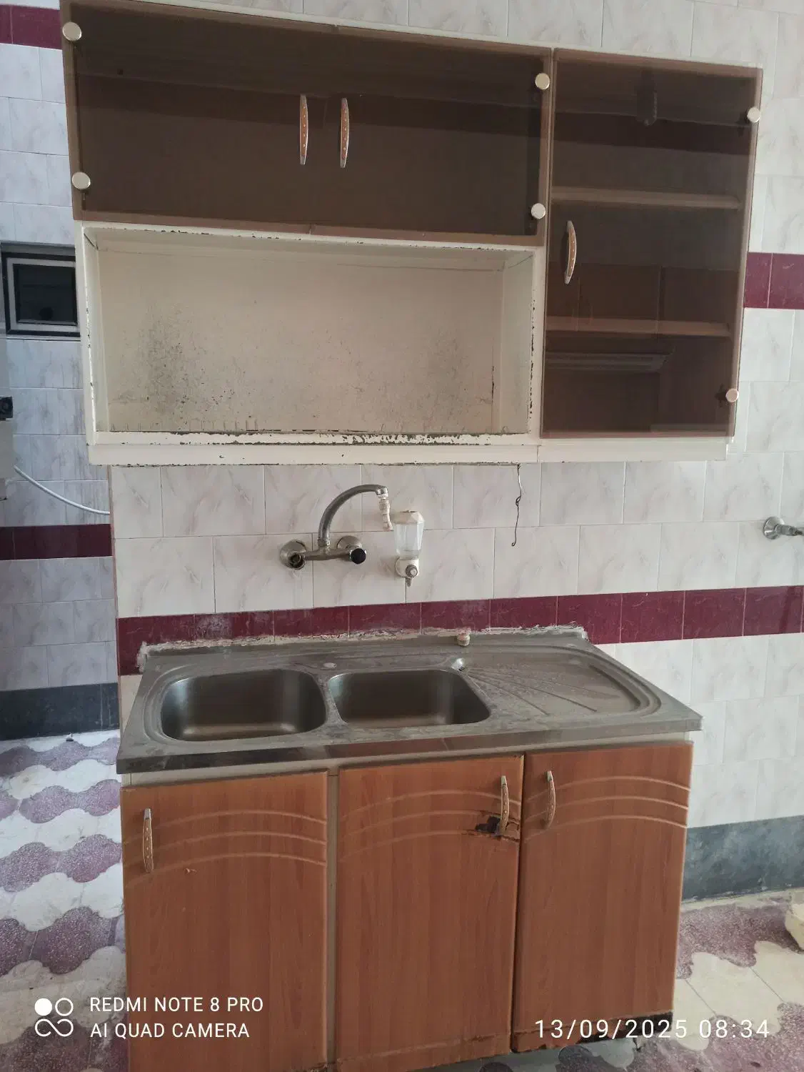 کابینت فلزی وسینک وهود|آب‌چکان و نظم‌دهنده ظروف|مرودشت, فاز اول شهرک فرهنگیان|دیوار