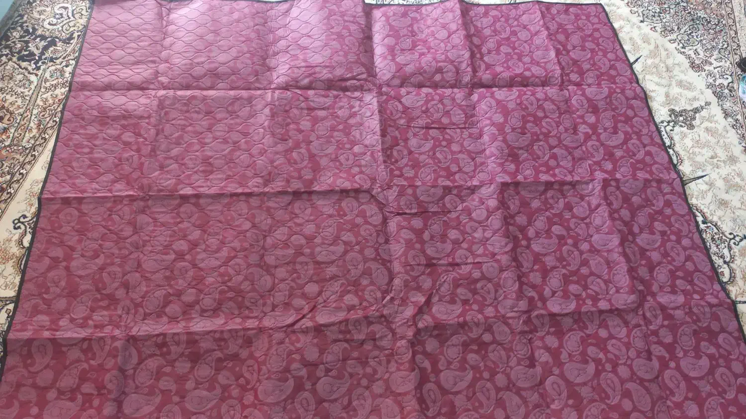 زیرانداز کیفی ضد اب(تا فردا ظهر هستم)|روفرشی|دوگنبدان, |دیوار