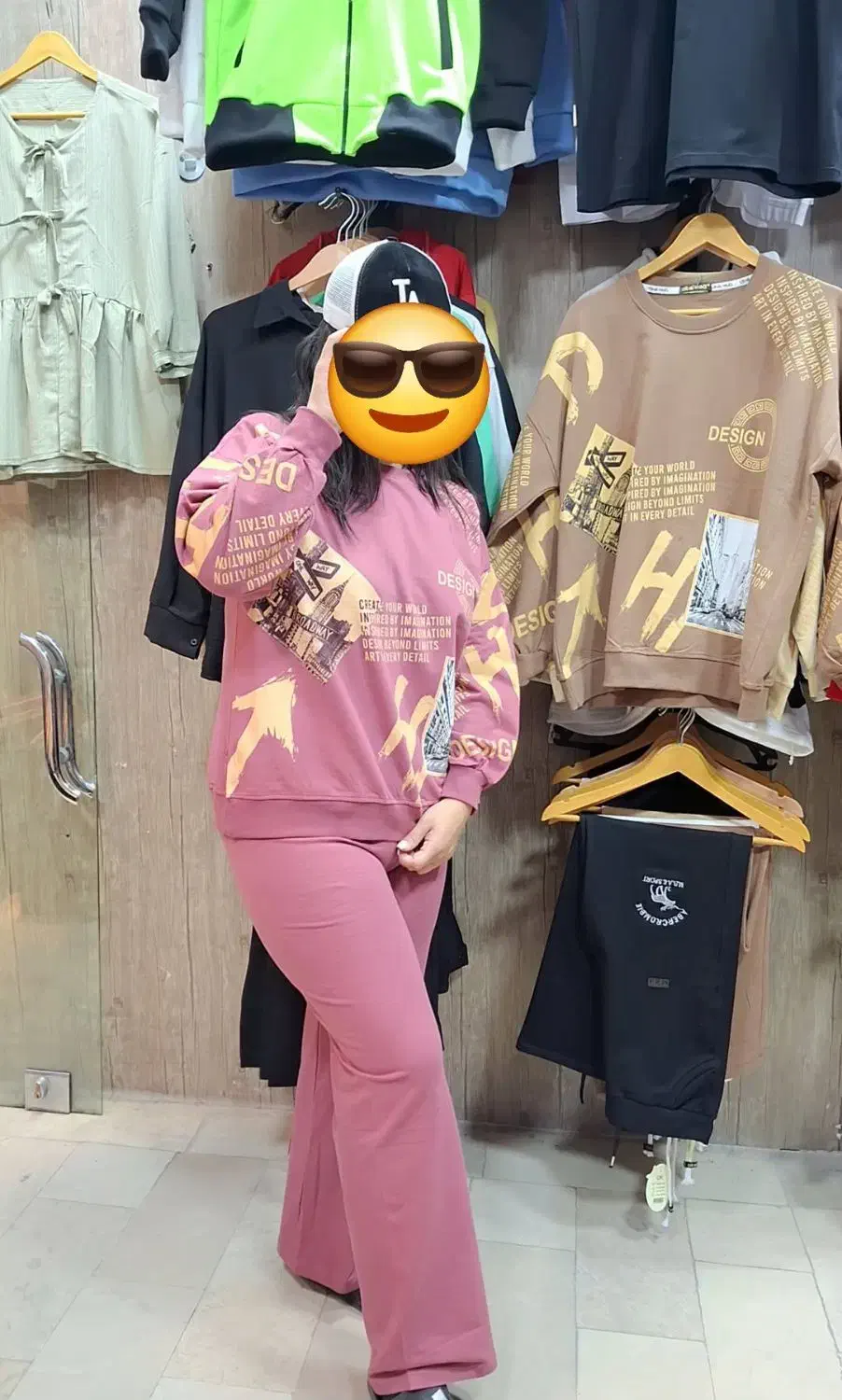 ارزانسرای پوشاک سارا|لباس|فولادشهر, B5|دیوار