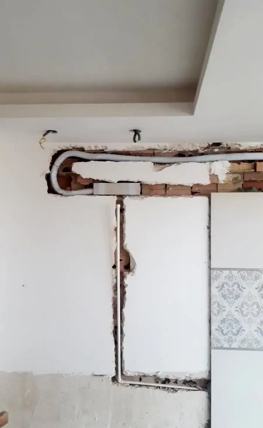 تعمیر و لوله کشی کولر گازی|خدمات پیشه و مهارت|بوشهر, |دیوار