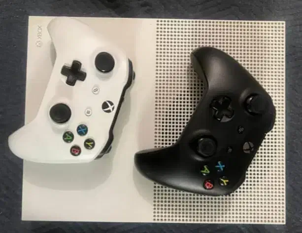 xbox one s وان اس دو دسته در حد|کنسول، بازی ویدئویی و آنلاین|تهران, شهرک زینبیه|دیوار