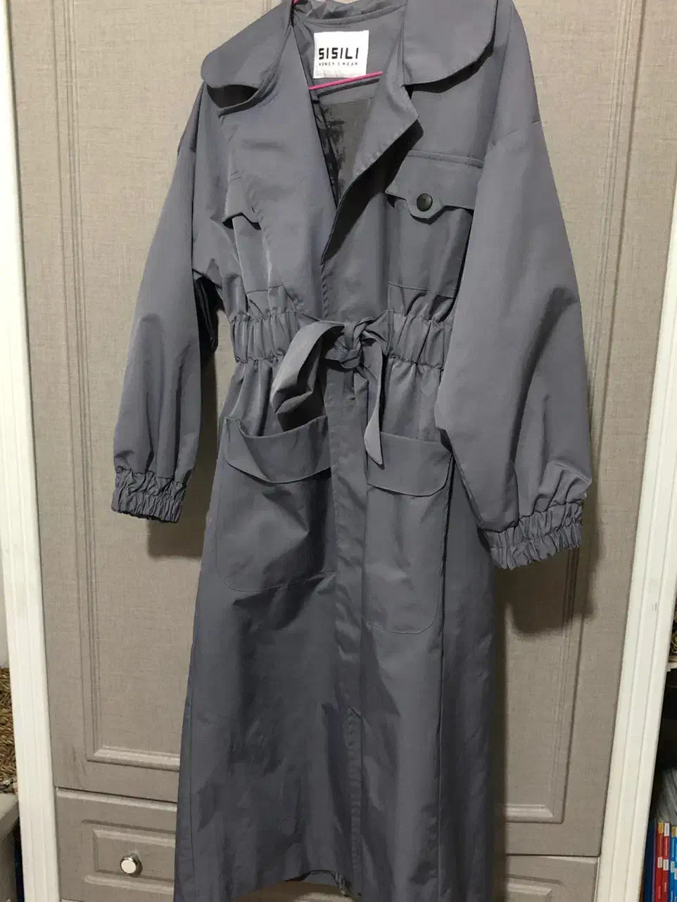 بارونی اصل|لباس|اصفهان, باغ زیار|دیوار