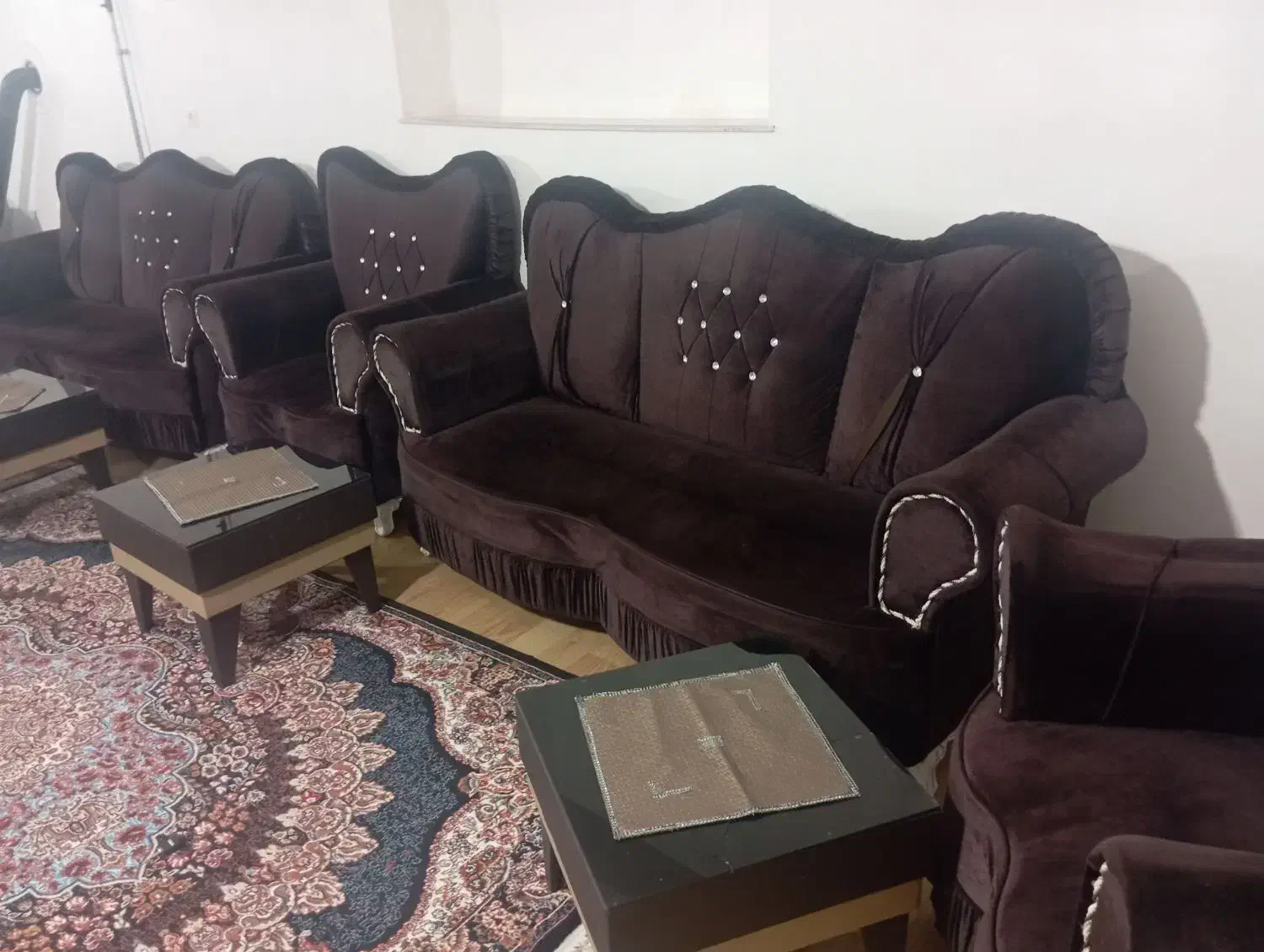 مبل|مبلمان خانگی و میز عسلی|شوط, |دیوار