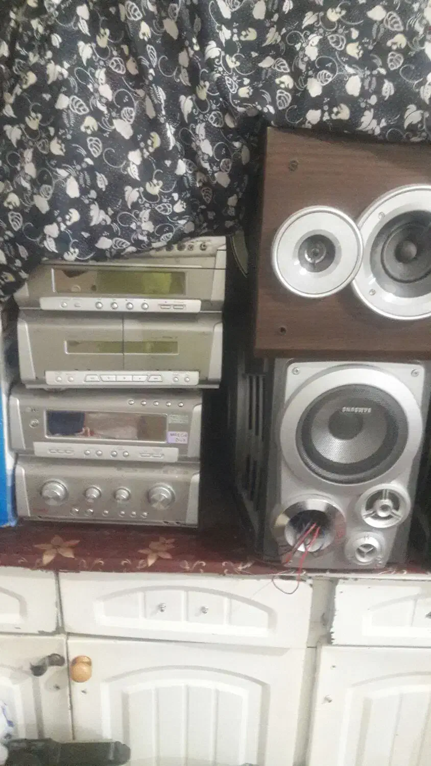 ضبط و چهار عدد باند بزرگ|سیستم صوتی خانگی|خرم‌آباد, |دیوار