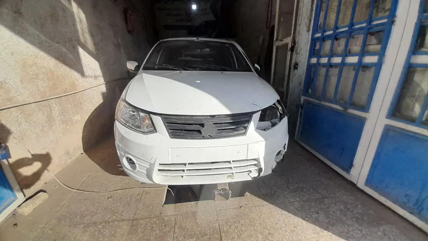 ساینا تصادفی مدل ۹۷|خودرو سواری و وانت|تربت‌حیدریه, ترمینال|دیوار