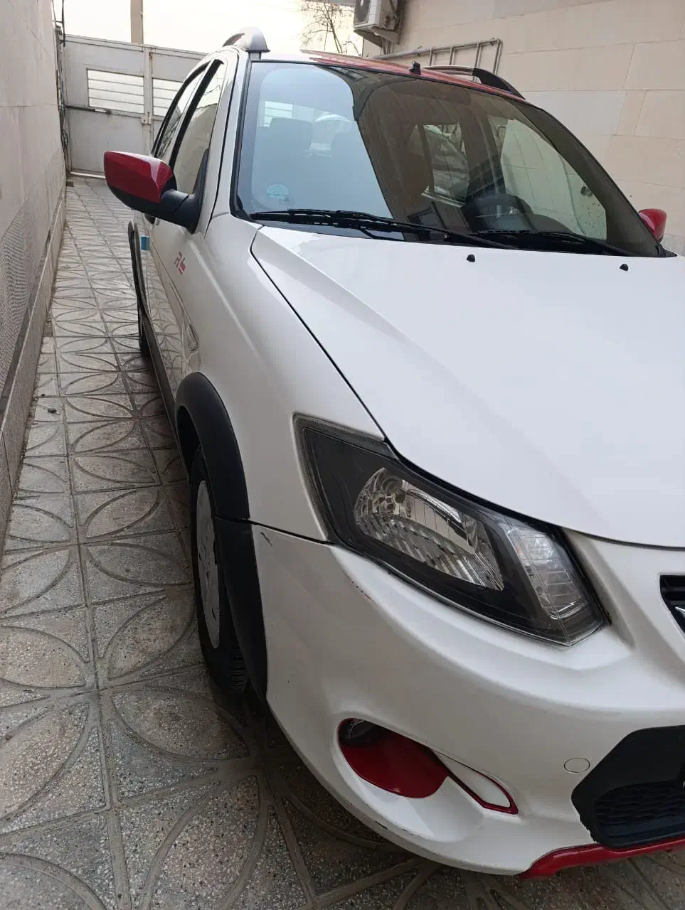 کویک آر سفید قرمز|خودرو سواری و وانت|شیراز, شهرک گلستان|دیوار