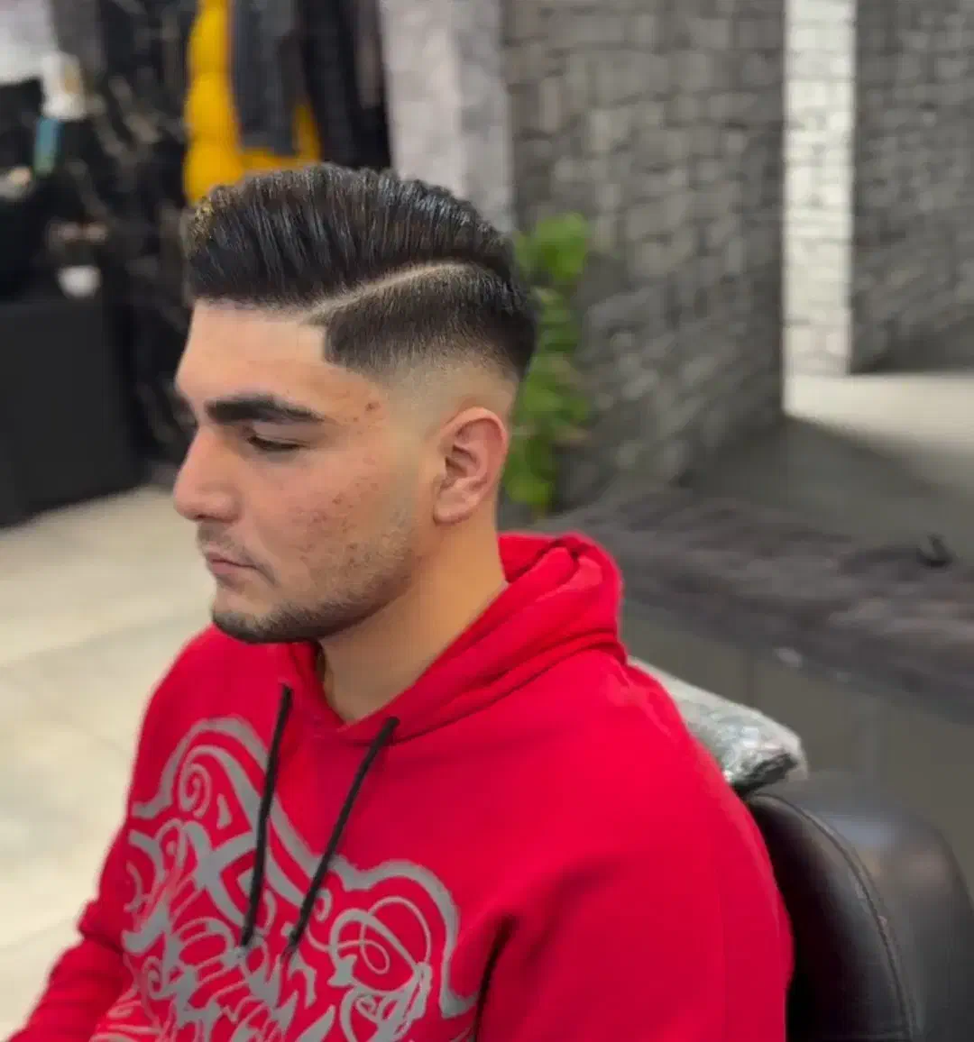 آرایشگر ماهر|استخدام درمانی، زیبایی، بهداشتی|قم, شاه ابراهیم|دیوار