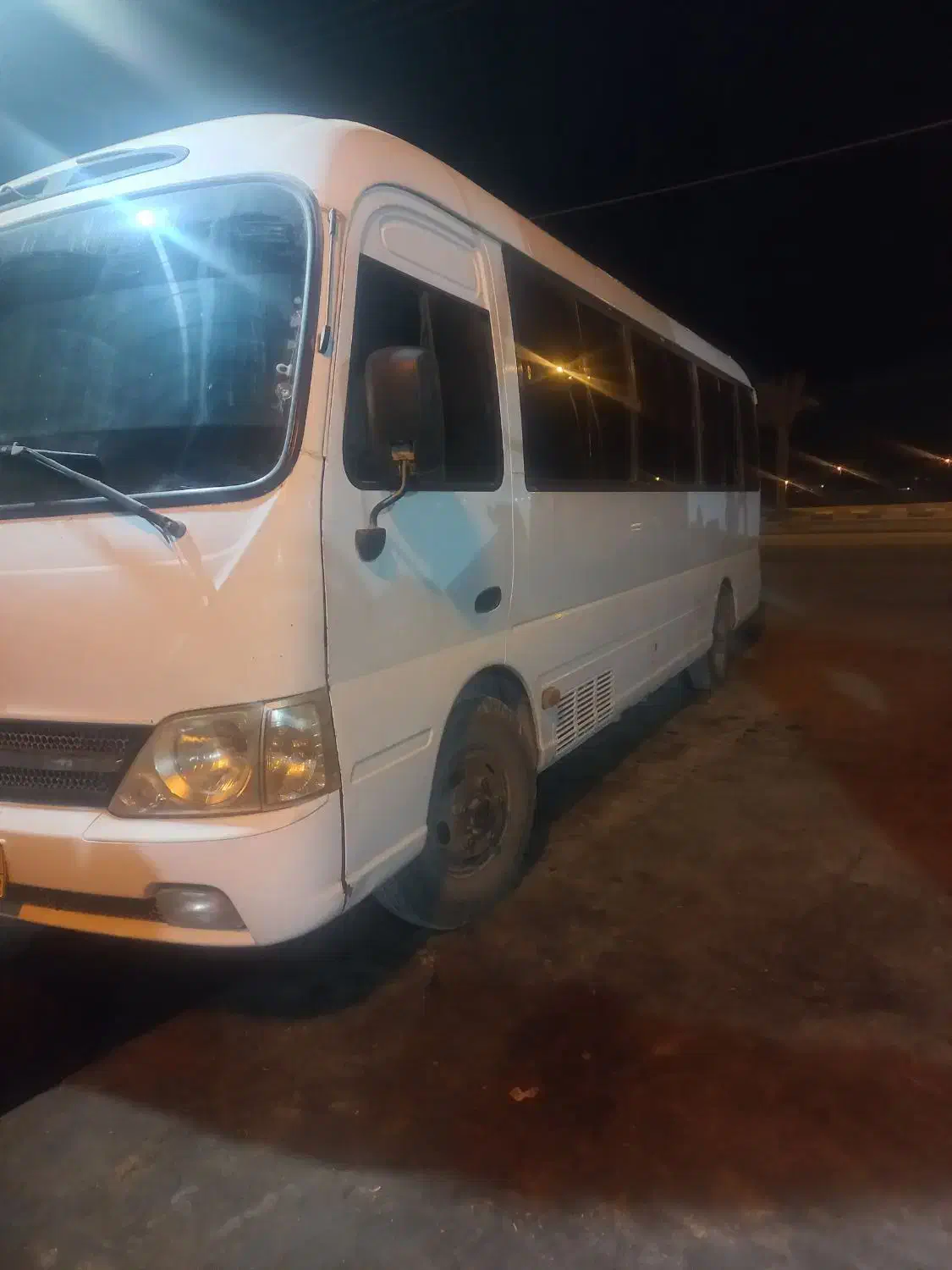 مینی بوس هویندا ۲۰۰۱۴ سی نفره|خودرو سنگین|قشم, |دیوار