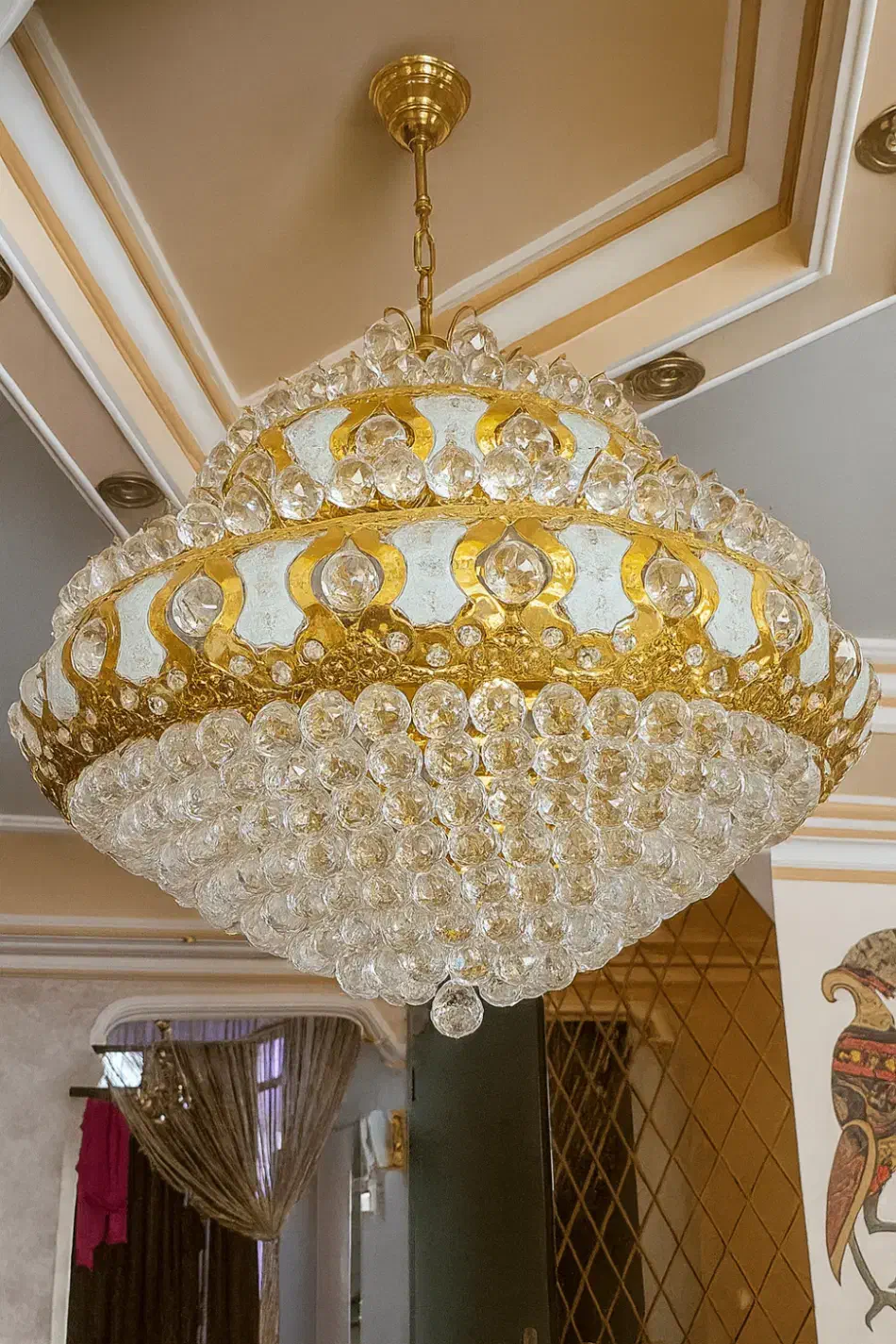 لوستر  کریستالی سلطنتی|لوستر و چراغ آویز|کرمانشاه, |دیوار