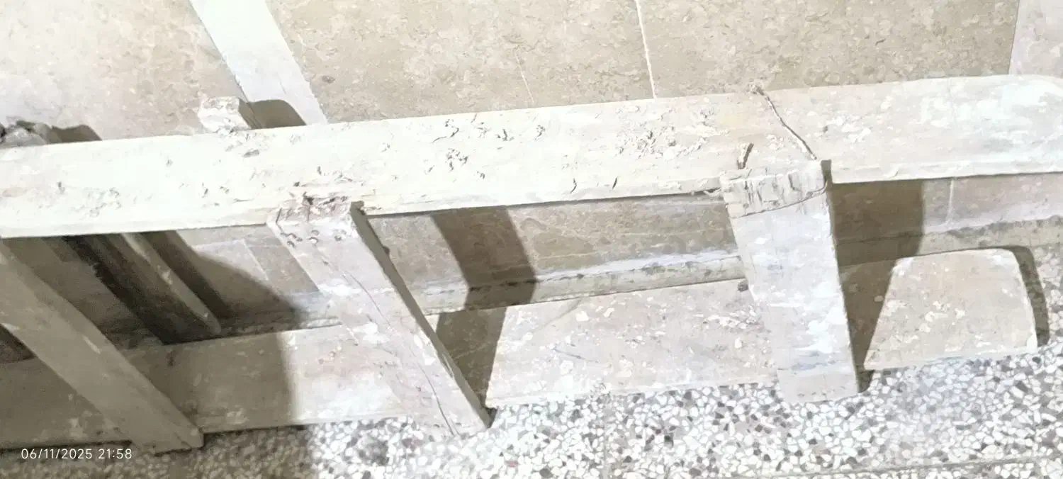 نردبان چوبی|ابزارآلات|مشهد, نیروی هوایی|دیوار