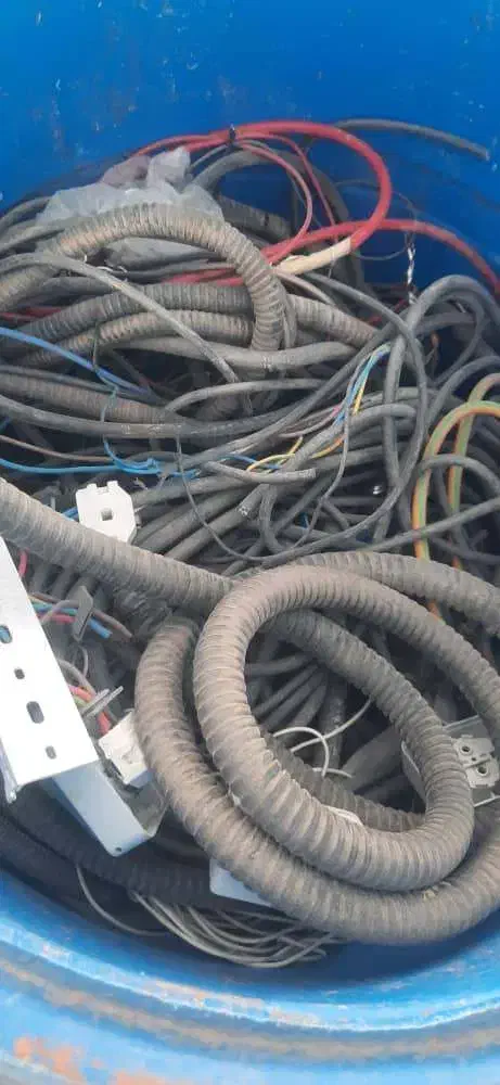 خرید ضایعات بالاترین قیمت خرید درمحل|خدمات پیشه و مهارت|ساوه, |دیوار