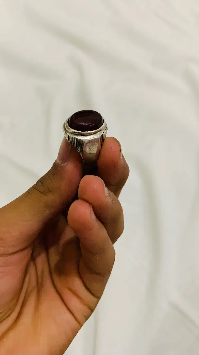 انگشتر  عقیق|جواهرات|بردسکن, |دیوار