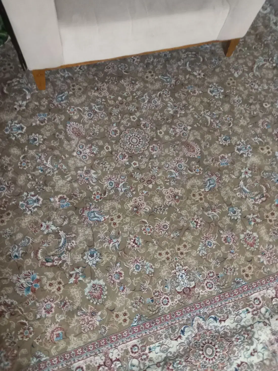 فرش 700شانه نگین مشهد با یک جفت پشتی ست|فرش|گلبهار, شهر جدید گلبهار|دیوار