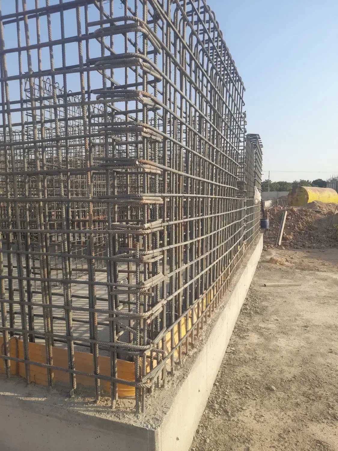 آرماتور بندی و قالب بندی استخر، دیوار برشی،سپتینگ|خدمات پیشه و مهارت|خمینی‌شهر, |دیوار