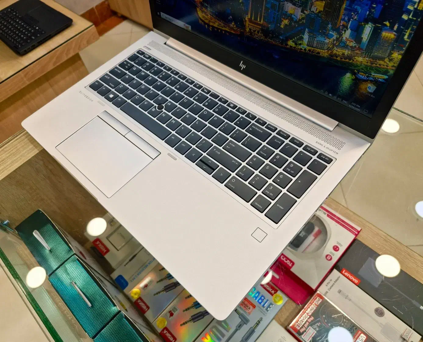 لپ تاپ قدرتمند HP /نسل هشتم/ Ram 16GB / SSD 512GB|رایانه همراه|قزوین, |دیوار