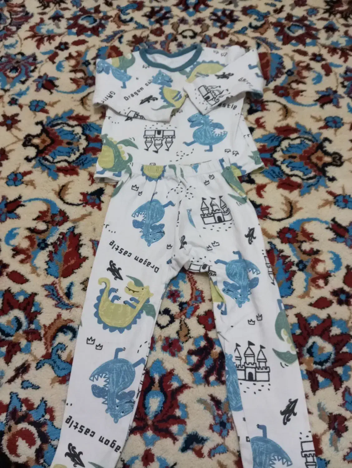 لباس بچگانه|کفش و لباس بچه|کرمانشاه, |دیوار