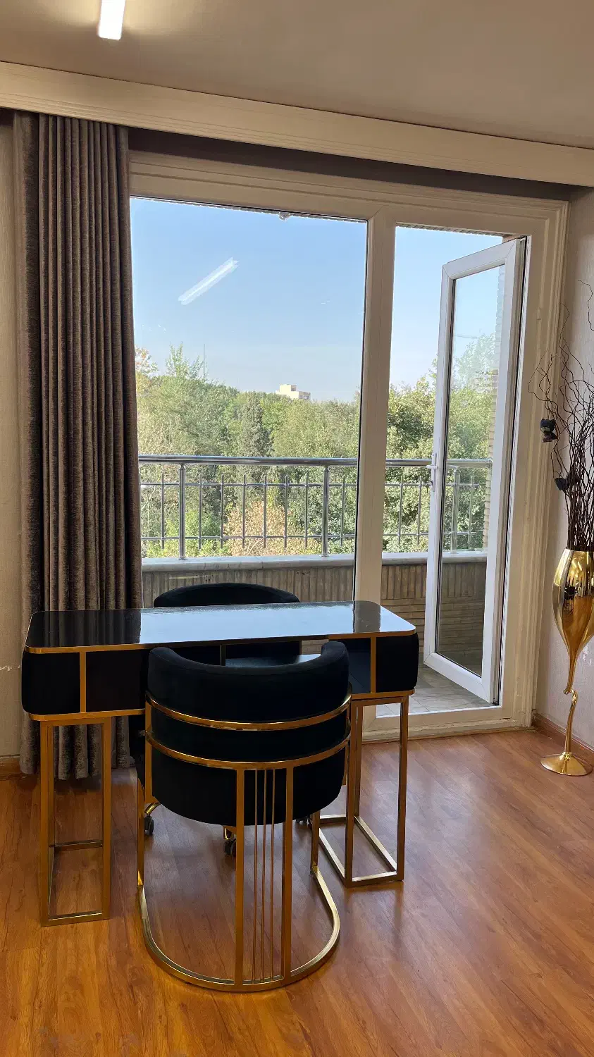 اجاره صندلی|اجارهٔ دفتر کار، اتاق اداری، مطب|اصفهان, باغ زرشک|دیوار